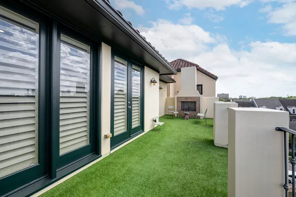 $995,000 | 2140 Kipling Street, Houston, TX 77098