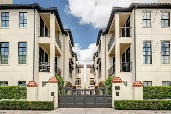 $995,000 | 2140 Kipling Street, Houston, TX 77098