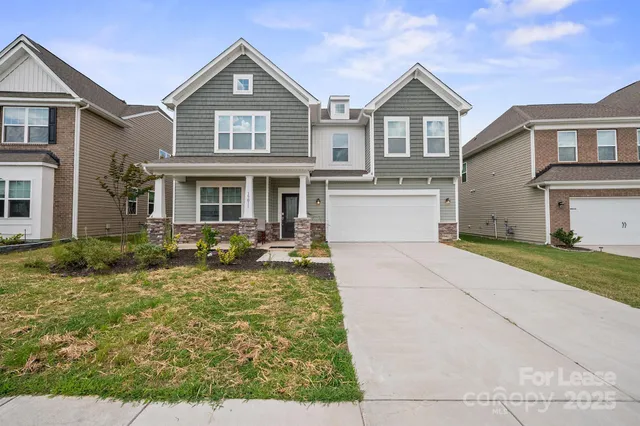 $2,895 | 15011 Nichols Hall Drive, Charlotte, NC 28273