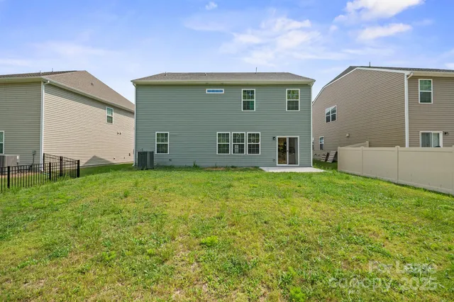 $2,895 | 15011 Nichols Hall Drive, Charlotte, NC 28273