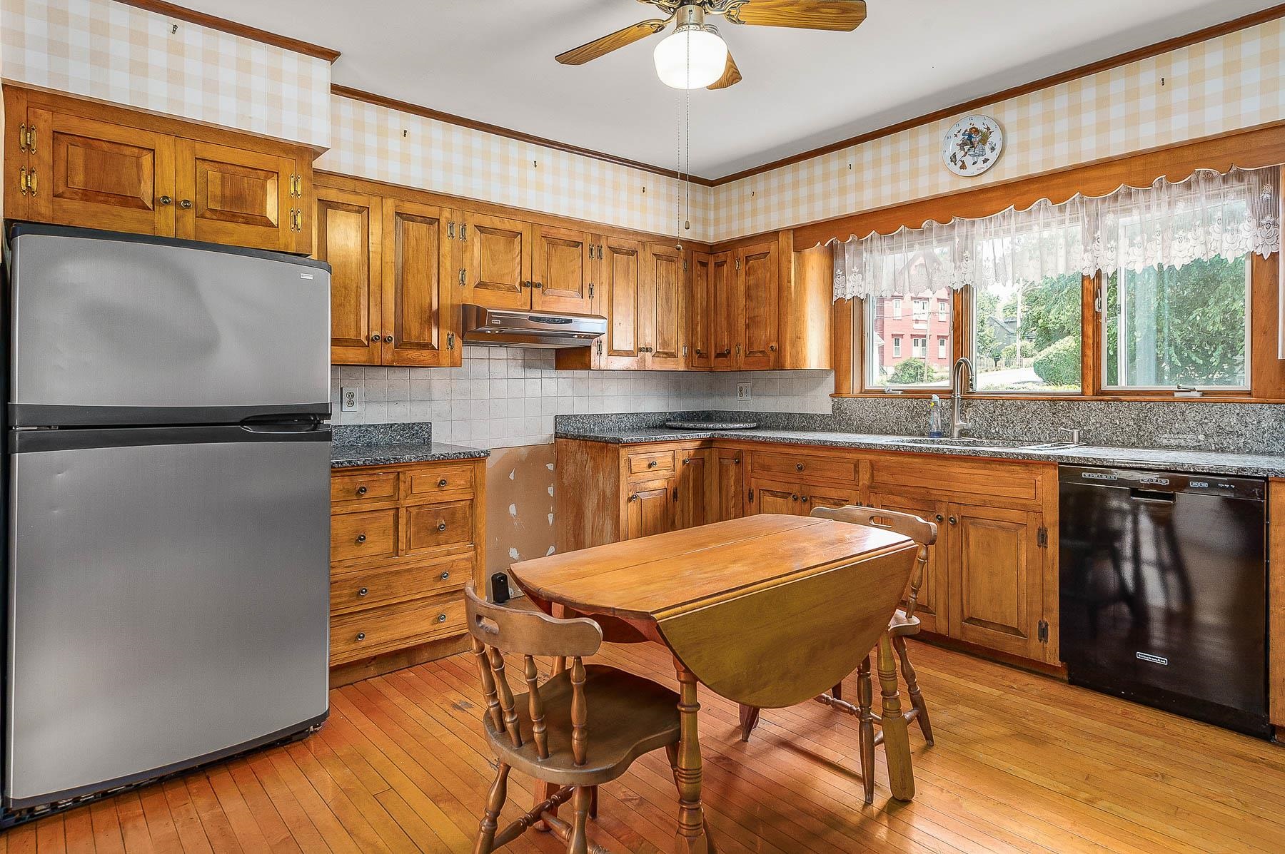 98-100 Whipple Road, Unit 98 AND 100 Kittery, ME 03904 - Photo 10 of 59