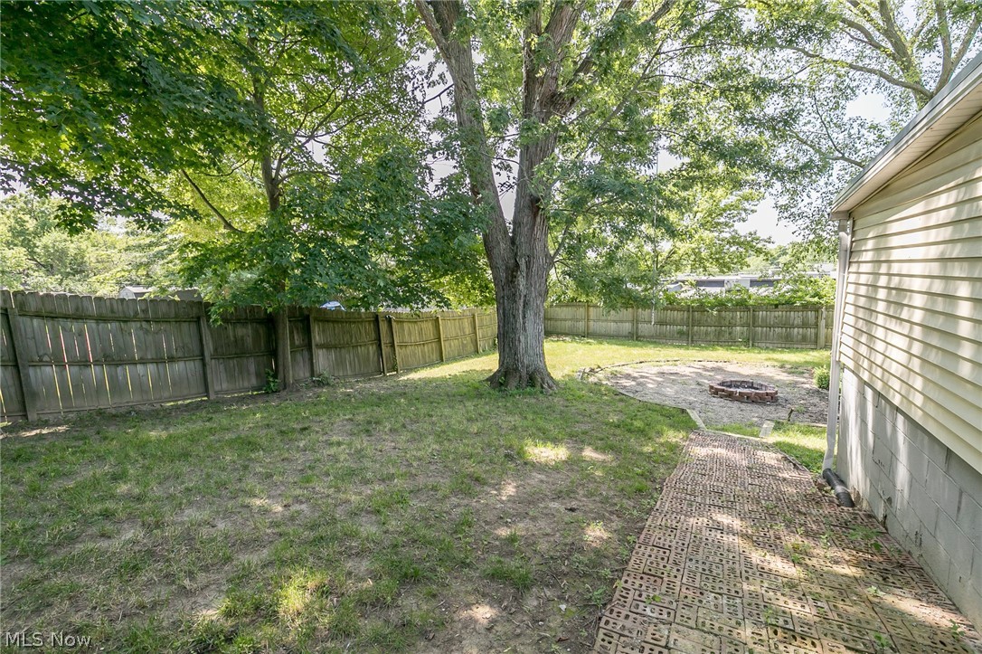 644 East Smith Road Medina, OH 44256 - Photo 4 of 30 Gallery Image 4