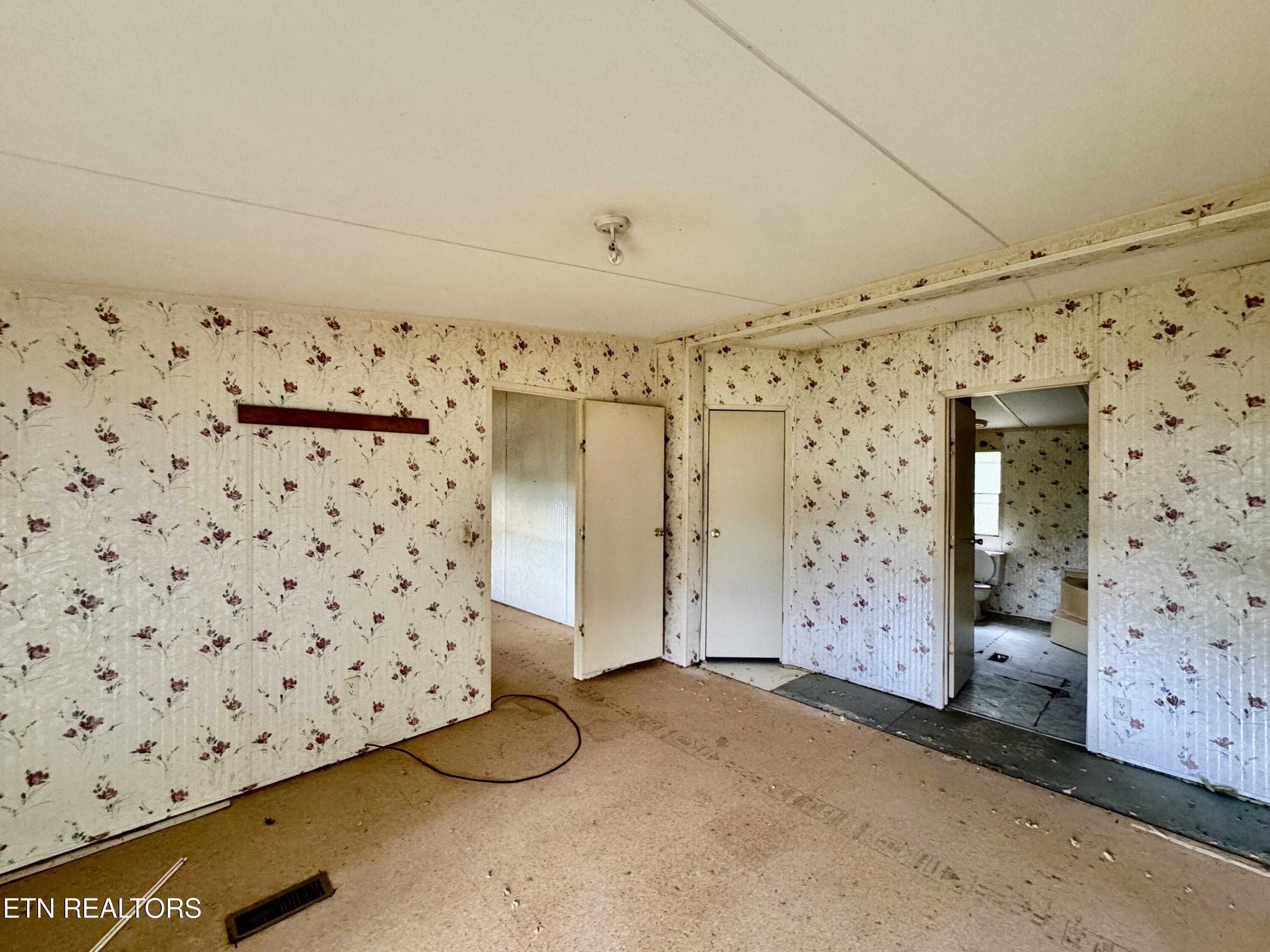 265 Sandy Gap Road Pioneer, TN 37847 - Photo 29 of 37 1-29