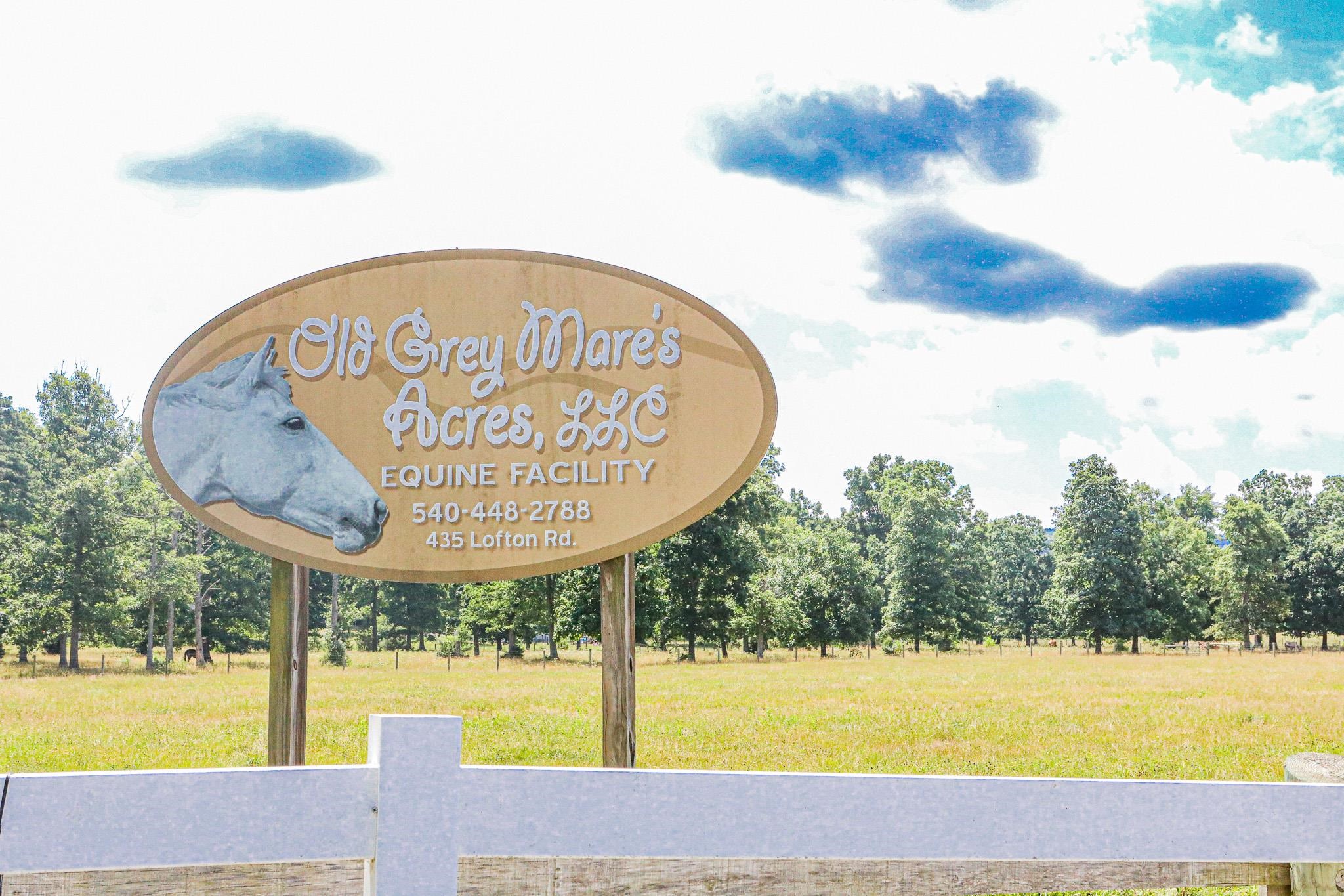 435 Lofton Road Raphine, VA 24472 - Photo 57 of 65 a view of a garden