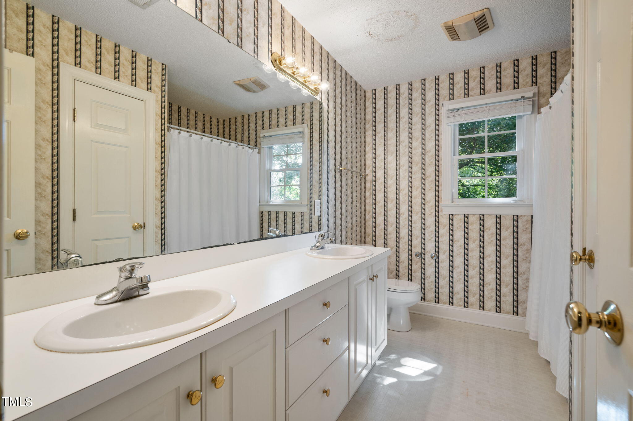 2512 Lancaster Road Northwest Wilson, NC 27896 - Photo 20 of 25 27-web-or-mls-DSC08897
