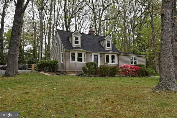 $3,350 | 7104 Triad Way, Springfield, VA 22151