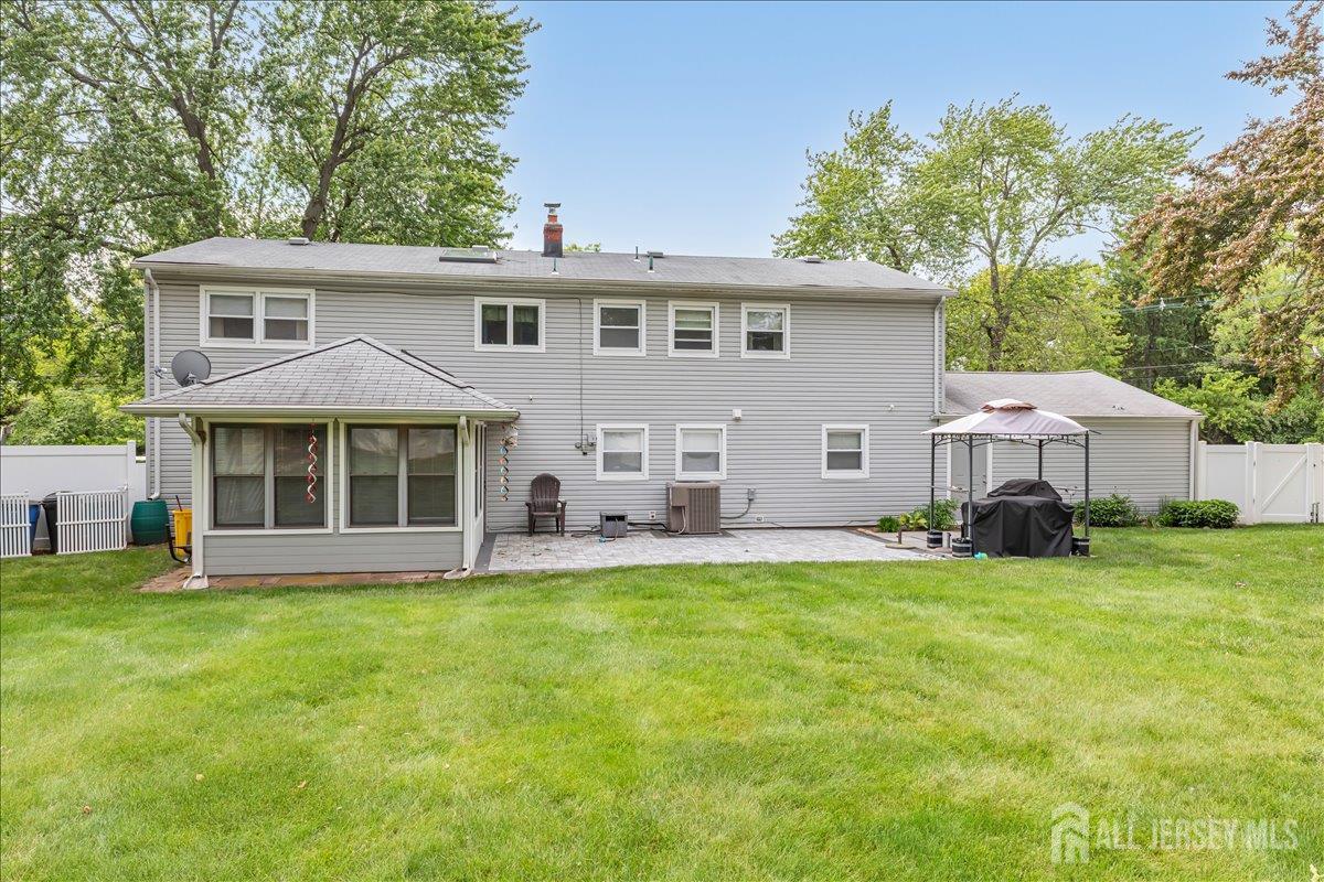 53 University Road East Brunswick, NJ 08816 - Photo 20 of 24