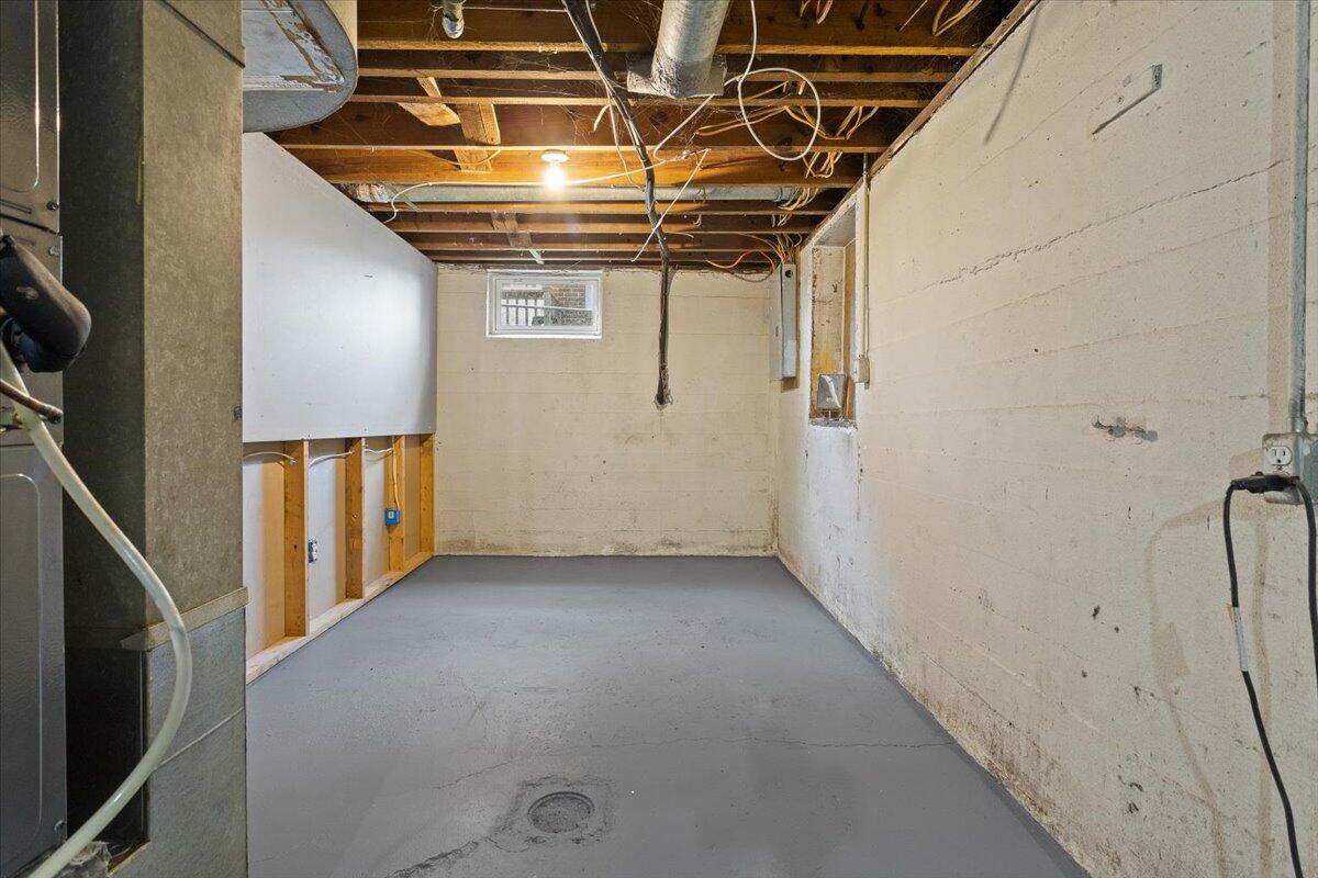 2617 Radford Road Northeast Roanoke, VA 24012 - Photo 25 of 25