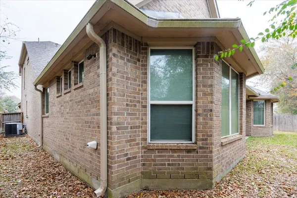$450,000 | 22002 Flashing Ridge, Spring, TX 77389