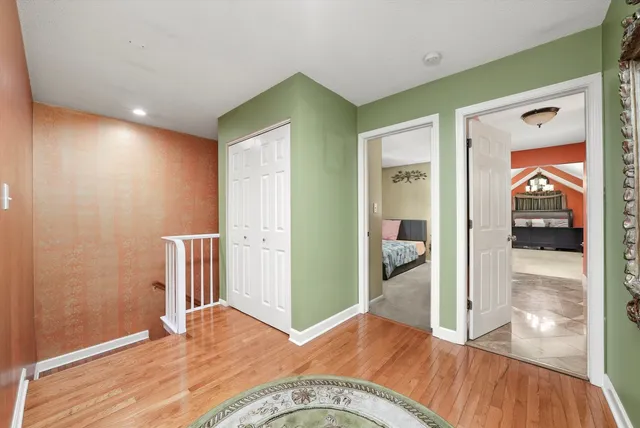 $509,999 | 2571 Essex Drive, Northbrook, IL 60062