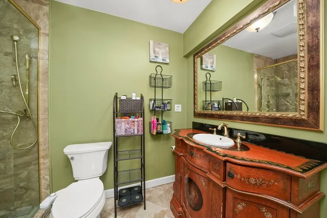 $509,999 | 2571 Essex Drive, Northbrook, IL 60062