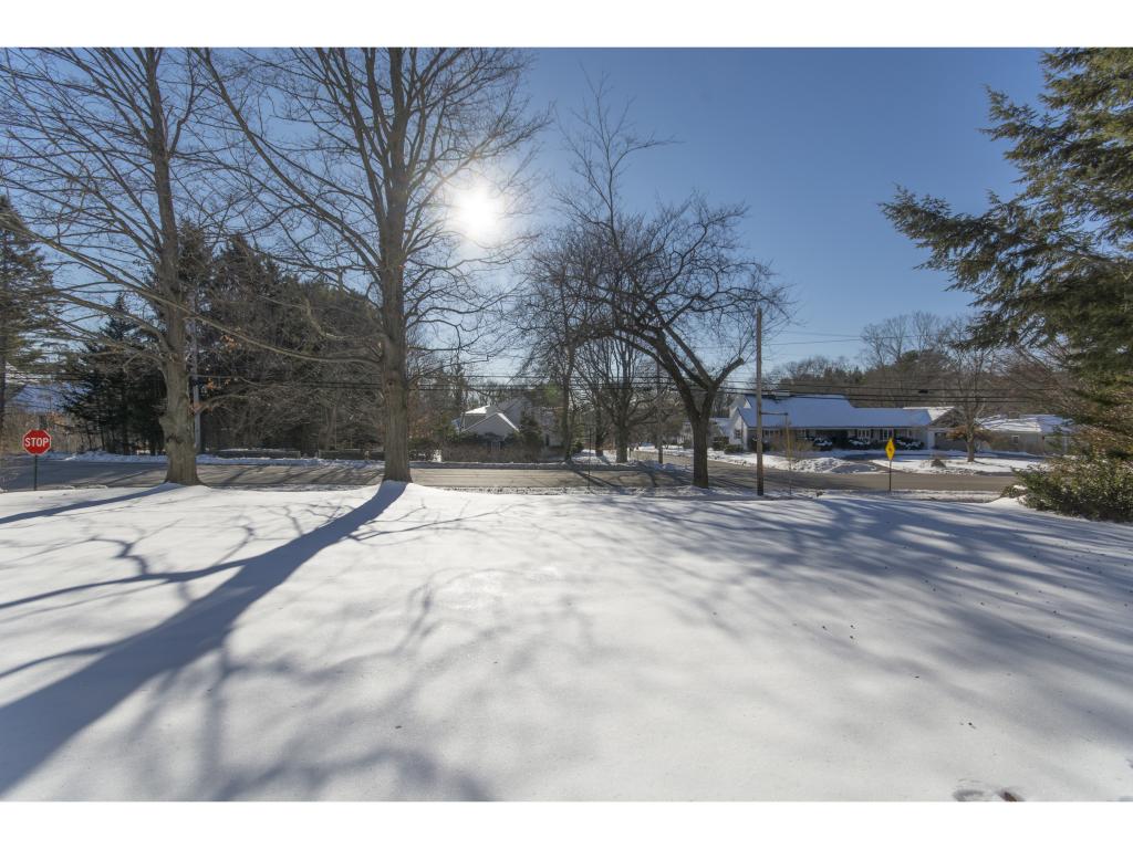 144 High Street Exeter, NH 03833 - Photo 3 of 26