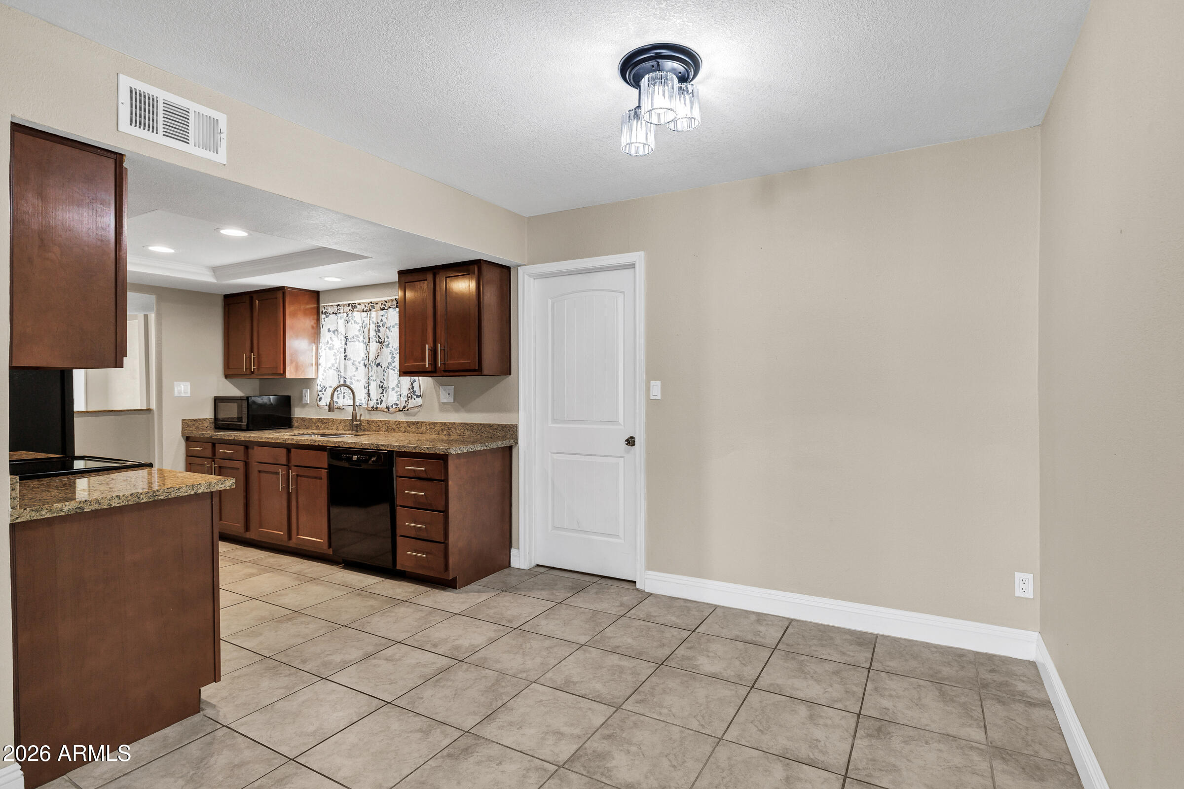 6816 North 29th Lane Phoenix, AZ 85017 - Photo 12 of 28 Breakfast Nook