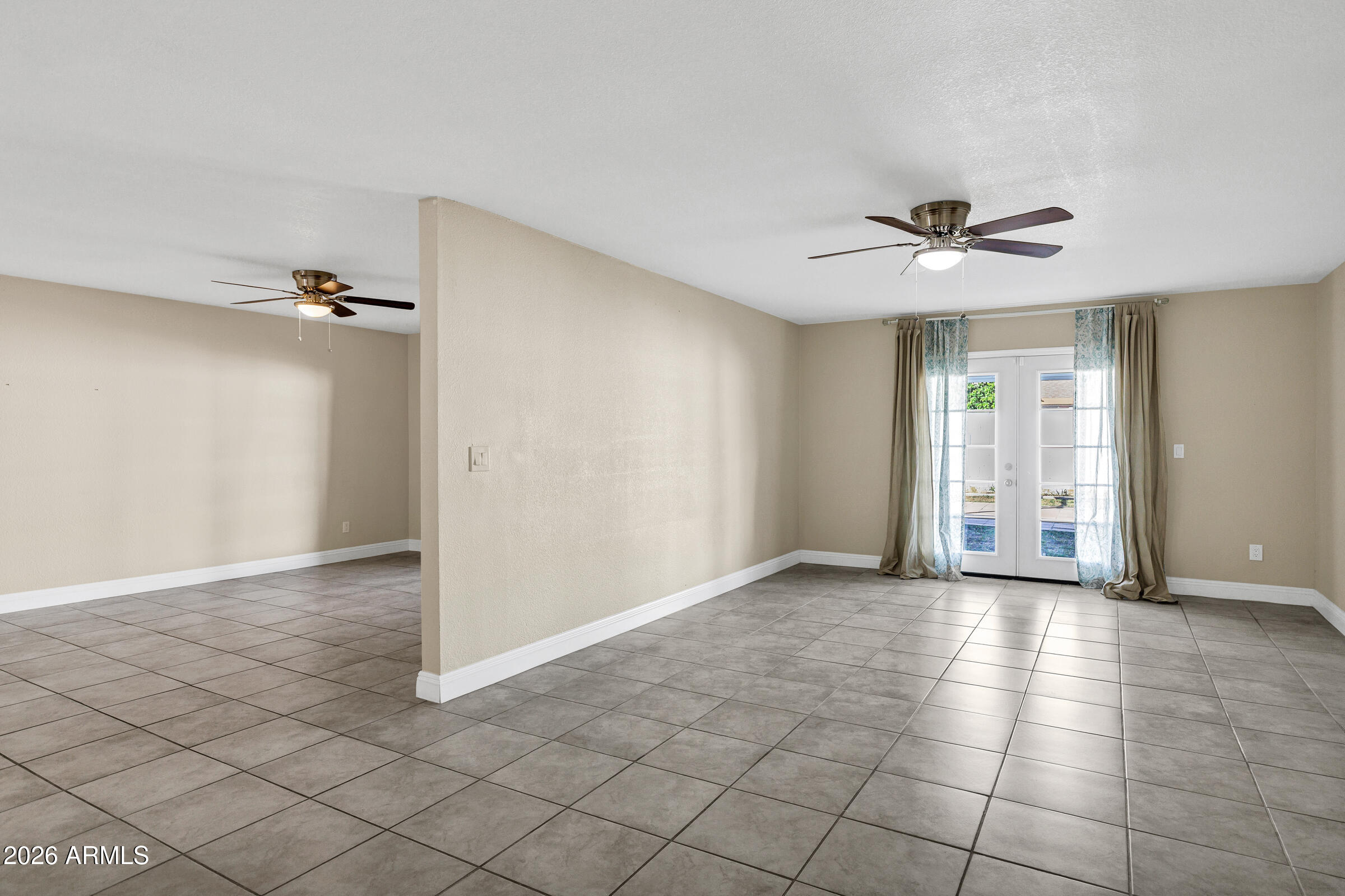 6816 North 29th Lane Phoenix, AZ 85017 - Photo 6 of 28 Main rooms