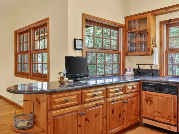 $1,200,000 | 37733 Black Ranch Road, Oakhurst, CA 93644