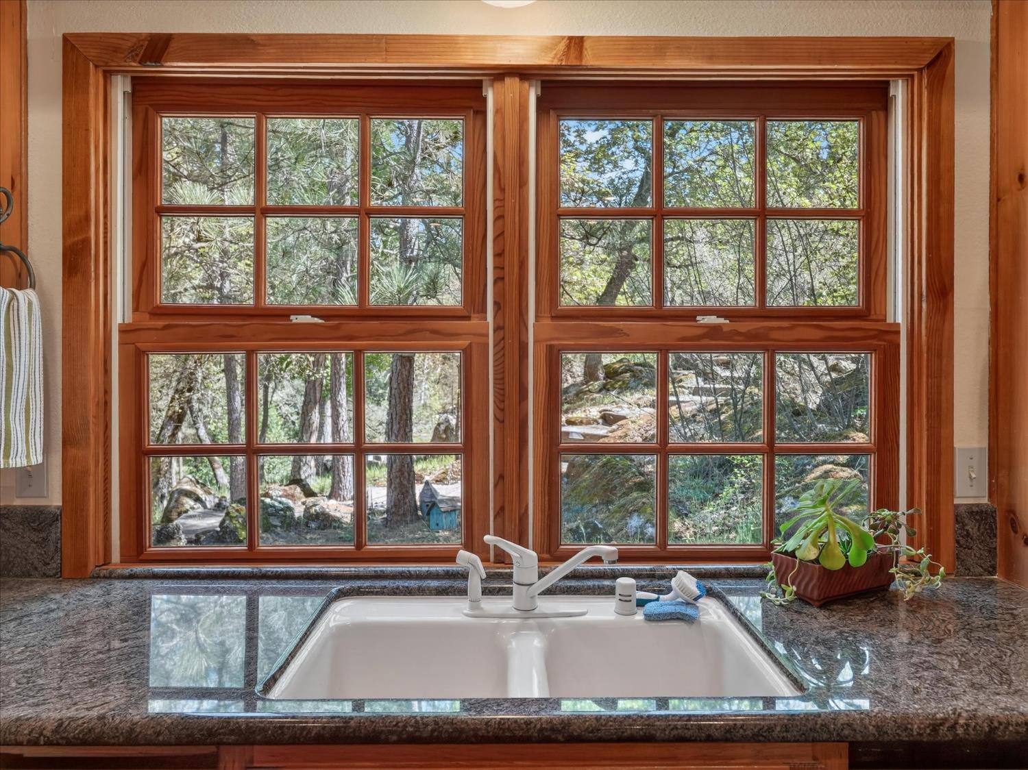 37733 Black Ranch Road Oakhurst, CA 93644 - Photo 20 of 98