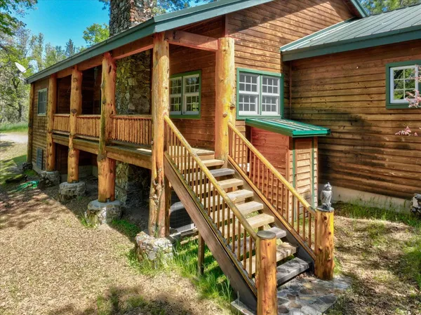 $1,200,000 | 37733 Black Ranch Road, Oakhurst, CA 93644