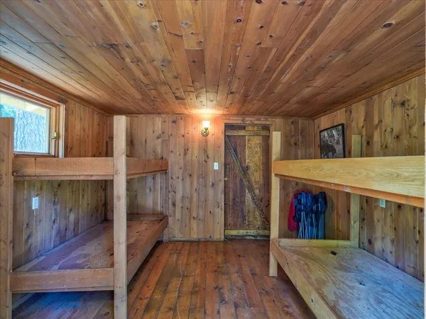 $1,200,000 | 37733 Black Ranch Road, Oakhurst, CA 93644
