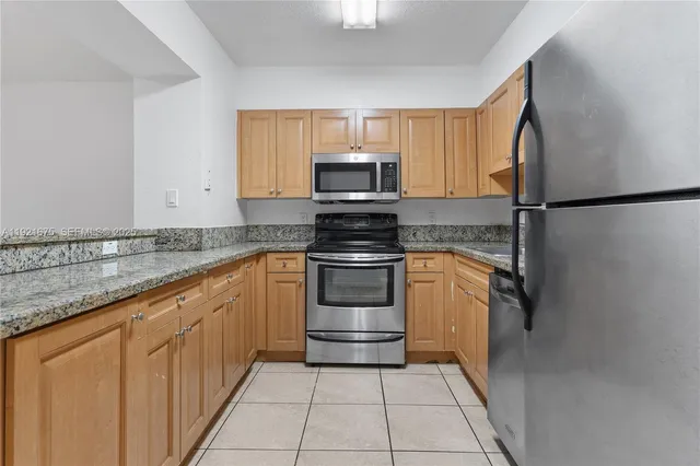 $2,350 | 5102 Northwest 79th Avenue, Unit 304, Doral, FL 33166