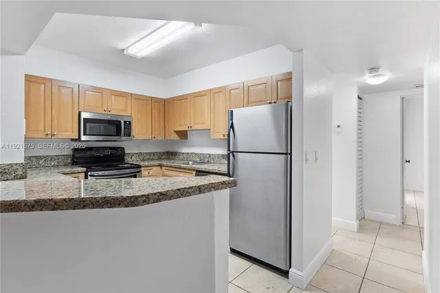 $2,350 | 5102 Northwest 79th Avenue, Unit 304, Doral, FL 33166