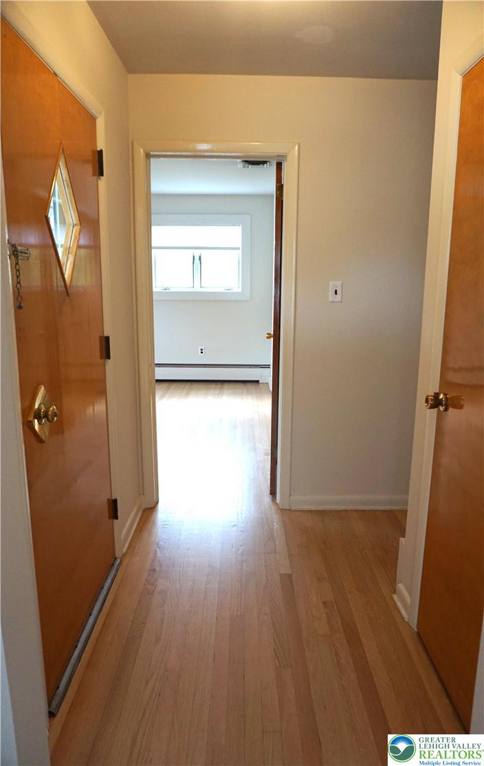 1718 Calypso Avenue Bethlehem, PA 18018 - Photo 20 of 32 Hallway