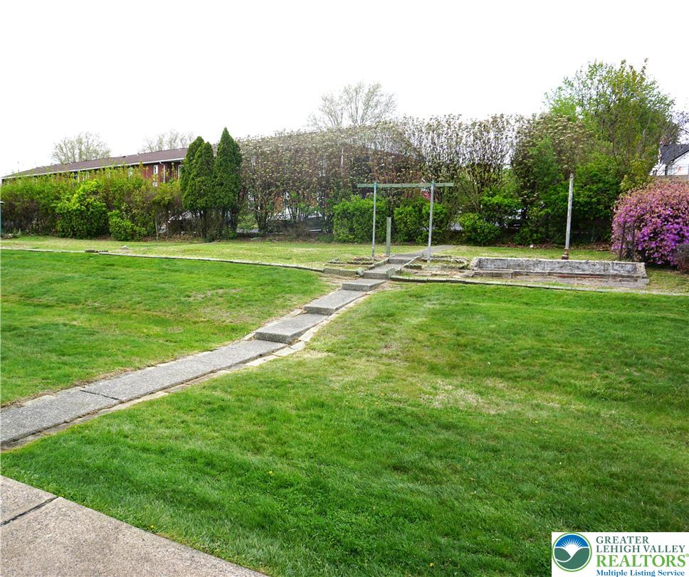 1718 Calypso Avenue Bethlehem, PA 18018 - Photo 31 of 32 Backyard