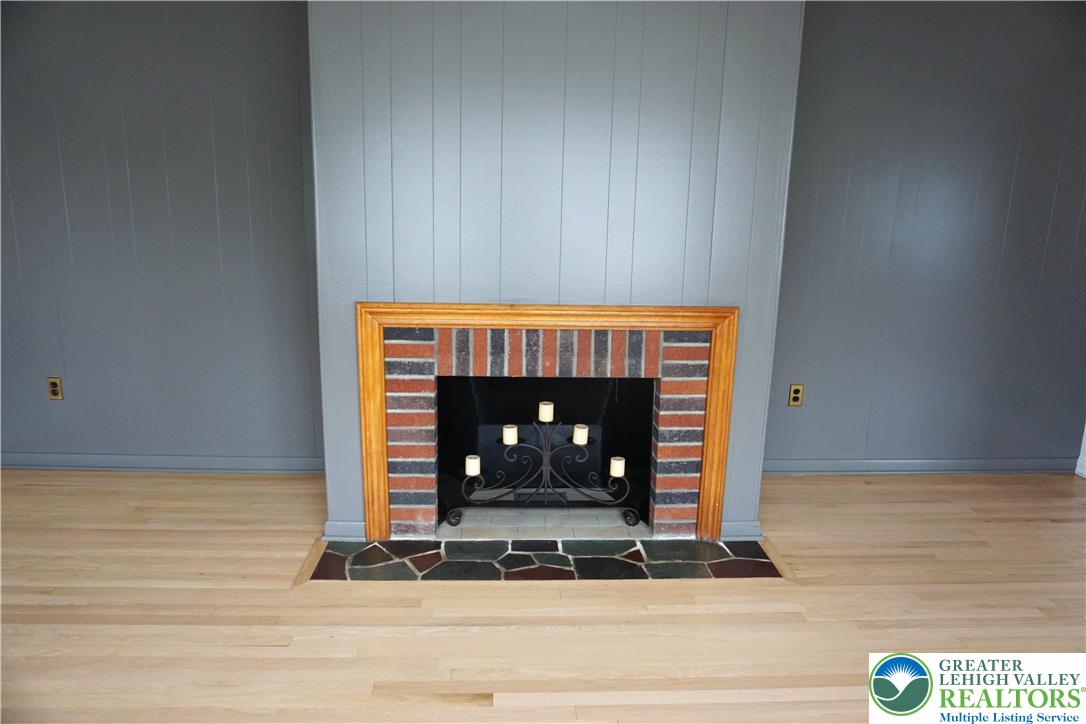 1718 Calypso Avenue Bethlehem, PA 18018 - Photo 5 of 32 Decorative fireplace