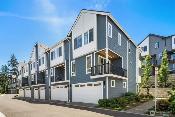 $789,000 | 18829 67th Drive Northeast, Unit 1, Kenmore, WA 98028