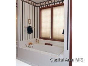 2100 Harrier Road Springfield, IL 62711 - Photo 20 of 23