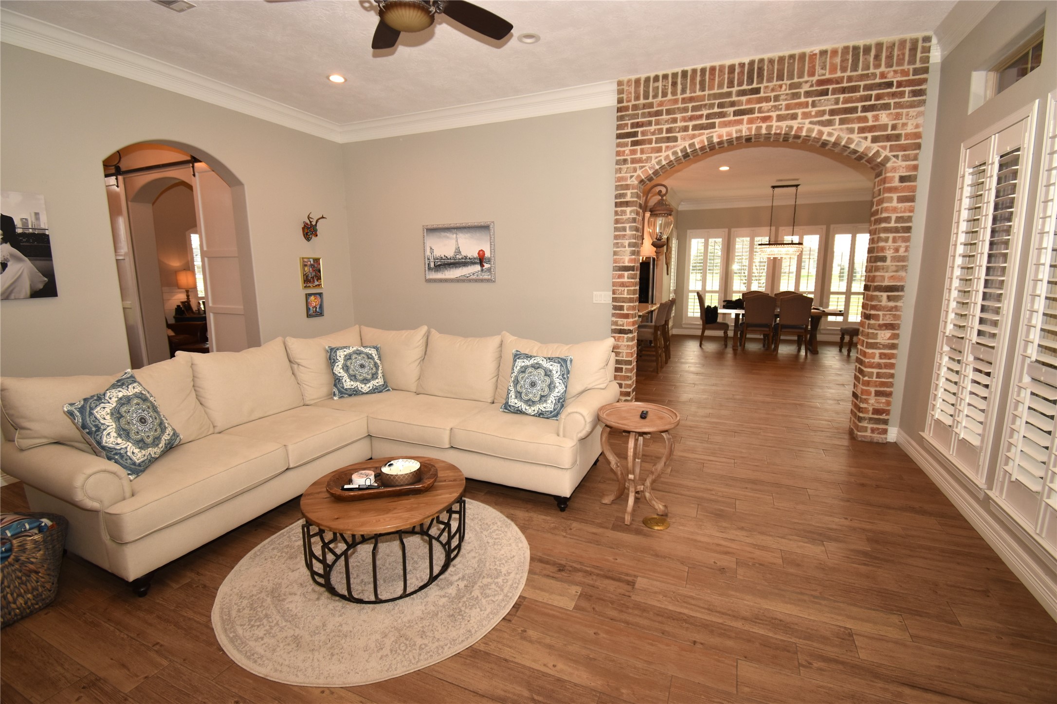 11620 Ridgecrest Beaumont, TX 77705 - Photo 5 of 20 a living room with furniture and a large window