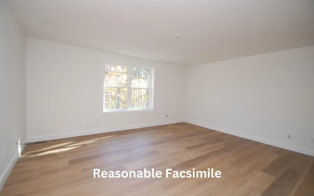 $595,000 | 9 A York Road, Hudson, NH 03051