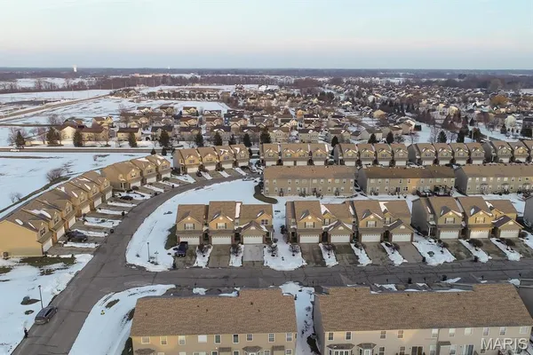 $315,000 | 846 Harbor Woods Drive, Fairview Heights, IL 62208