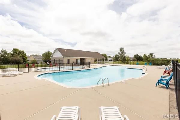 $315,000 | 846 Harbor Woods Drive, Fairview Heights, IL 62208