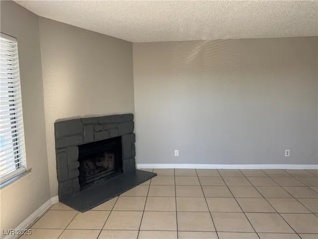 $1,200 | 6925 Hopkins Drive, Unit 4, Las Vegas, NV 89156