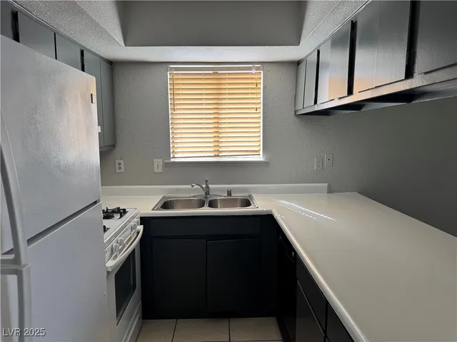 $1,200 | 6925 Hopkins Drive, Unit 4, Las Vegas, NV 89156