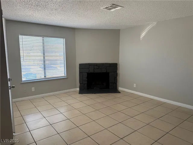 $1,200 | 6925 Hopkins Drive, Unit 4, Las Vegas, NV 89156