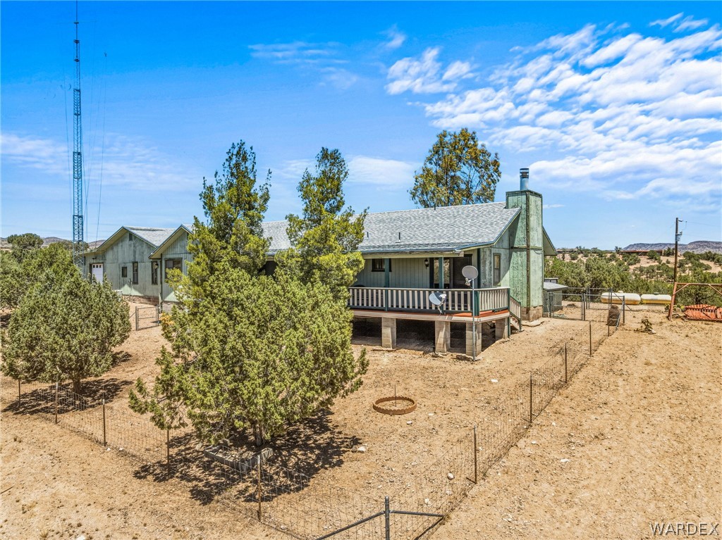 2401 North Stephan Road Kingman, AZ 86401 - Photo 9 of 92 a view of a house with a yard