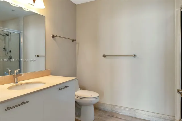 $4,450 | 3470 East Coast Avenue, Unit H1614, Miami, FL 33137