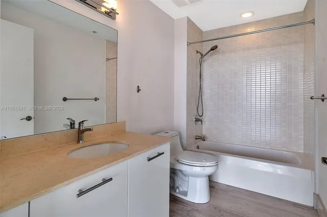 $4,450 | 3470 East Coast Avenue, Unit H1614, Miami, FL 33137