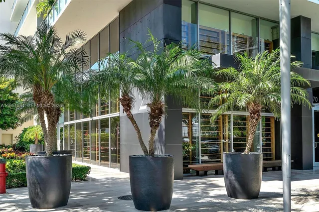 $4,450 | 3470 East Coast Avenue, Unit H1614, Miami, FL 33137