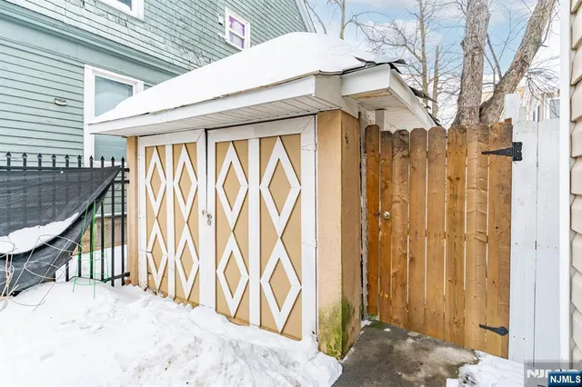 $450,000 | 51 Lyons Avenue, Newark, NJ 07112