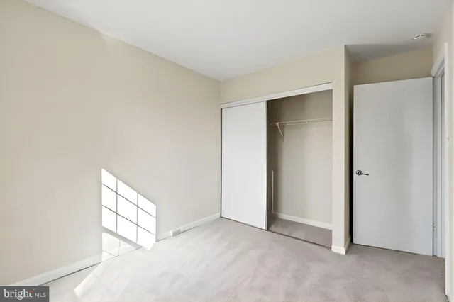 $2,700 | 107 St Charles Square, Sterling, VA 20164