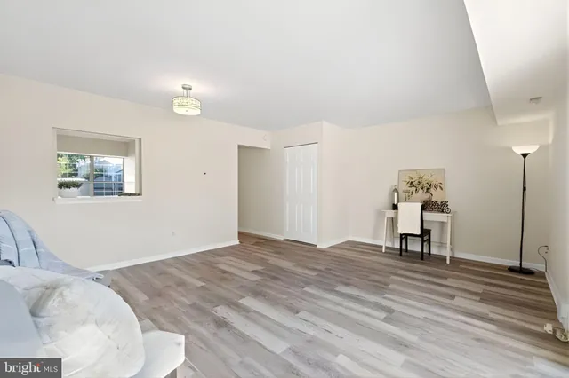 $2,700 | 107 St Charles Square, Sterling, VA 20164