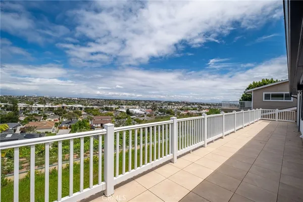 $7,500 | 4409 Vista Largo, Torrance, CA 90505