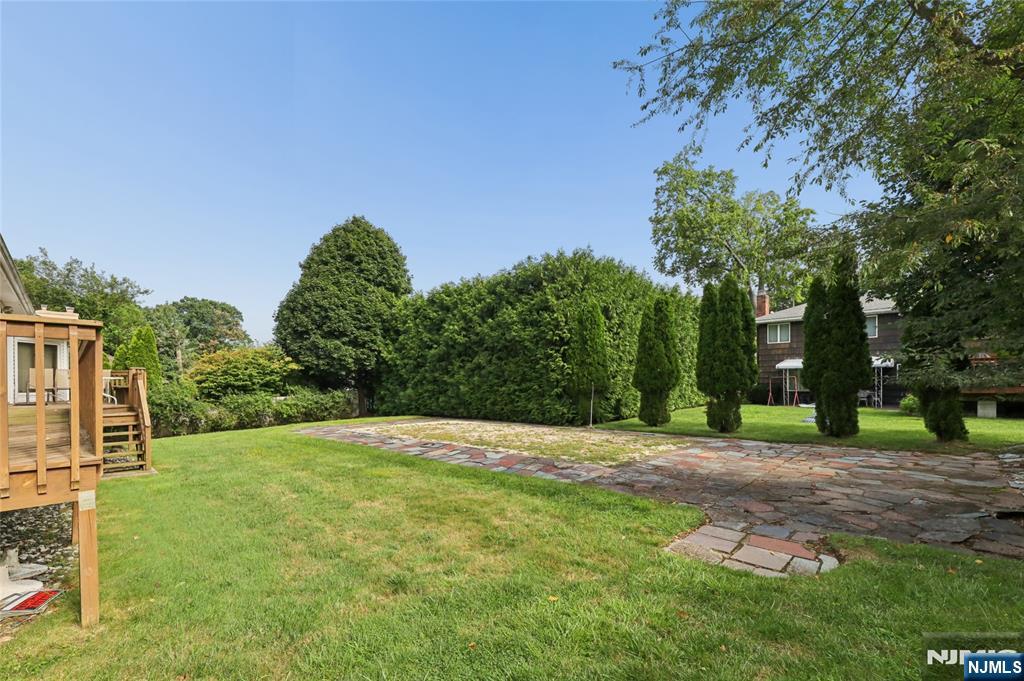 585 Churchill Road Teaneck, NJ 07666 - Photo 33 of 36 Gallery Image 33