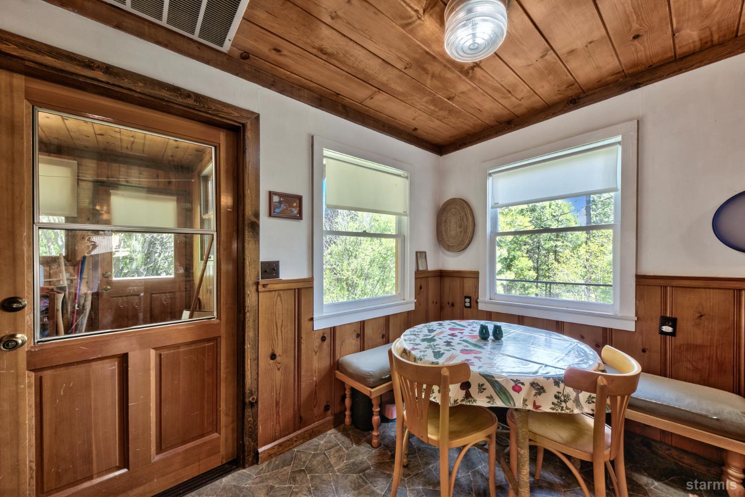 1009 Cathedral Road South Lake Tahoe, CA 96150 - Photo 18 of 27