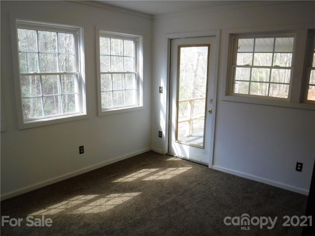 4221 Maple Creek Road Rutherfordton, NC 28139 - Photo 27 of 48 an empty room with a window