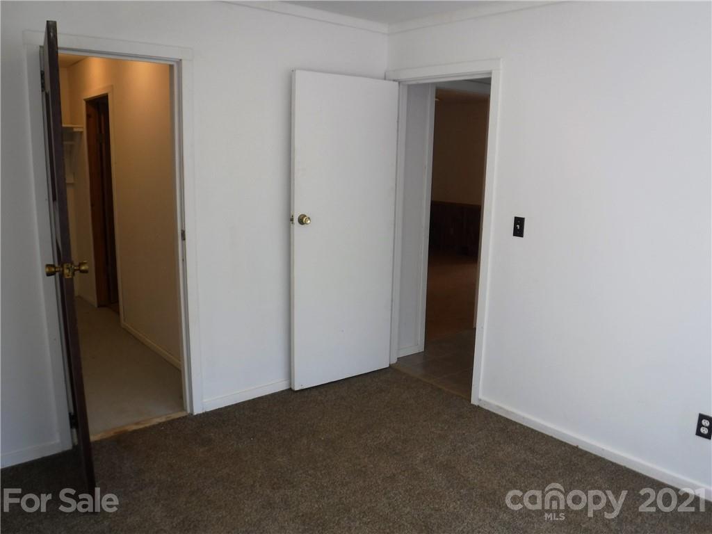 4221 Maple Creek Road Rutherfordton, NC 28139 - Photo 28 of 48 a view of an empty room