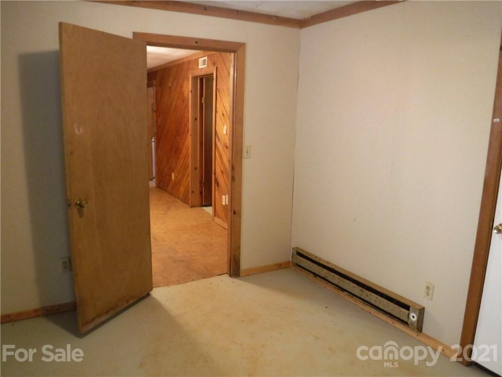 4221 Maple Creek Road Rutherfordton, NC 28139 - Photo 32 of 48 a view of an front door