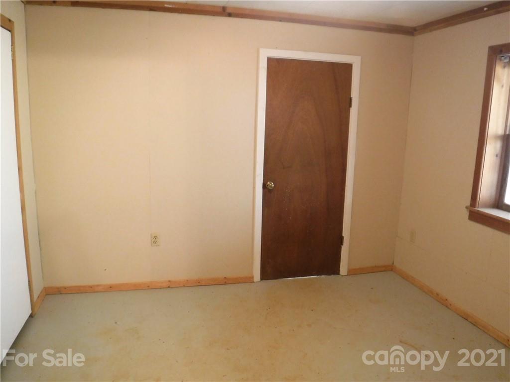 4221 Maple Creek Road Rutherfordton, NC 28139 - Photo 33 of 48 a view of an empty room